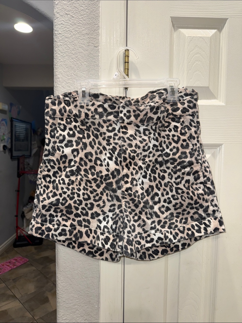 Express High-Waist Leopard Print Shorts - Pink & Black